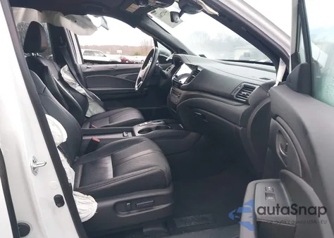 2022 Honda Pilot Awd Trailsport z USA, uszkodzony, nr VIN 5FNYF6H89NB059944